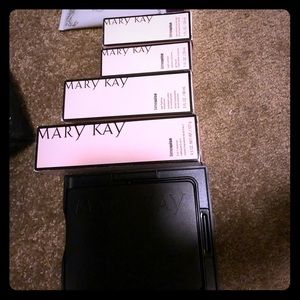 Time wise set with mirror